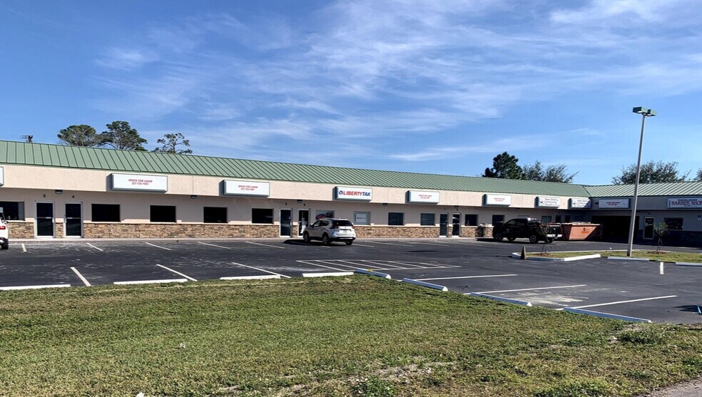 563 Barton Blvd, Rockledge, FL à louer - Photo du bâtiment - Image 3 de 5