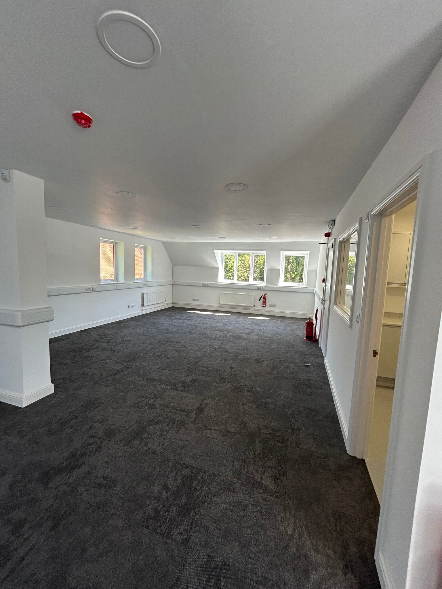 High St, Henley In Arden for lease Interior Photo- Image 1 of 6