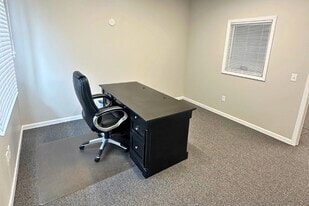 6363 Grover St, Omaha, NE for lease Interior Photo- Image 1 of 2