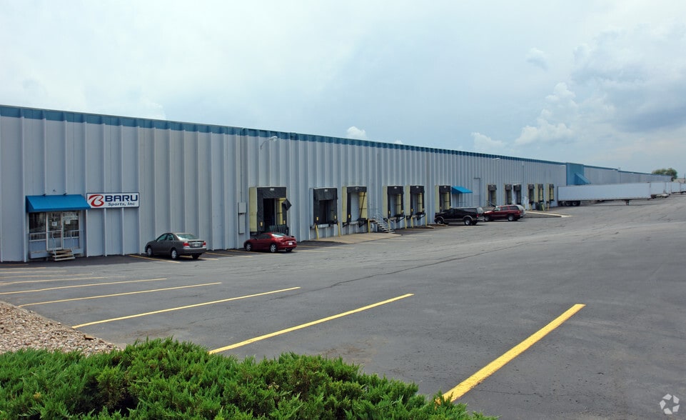 13100 E 39th Ave, Denver, CO à louer - Photo du bâtiment - Image 2 de 10