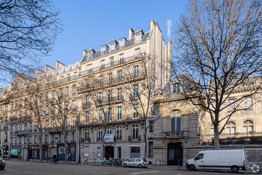160 Boulevard Haussmann, Paris à louer - Photo du bâtiment - Image 3 de 30