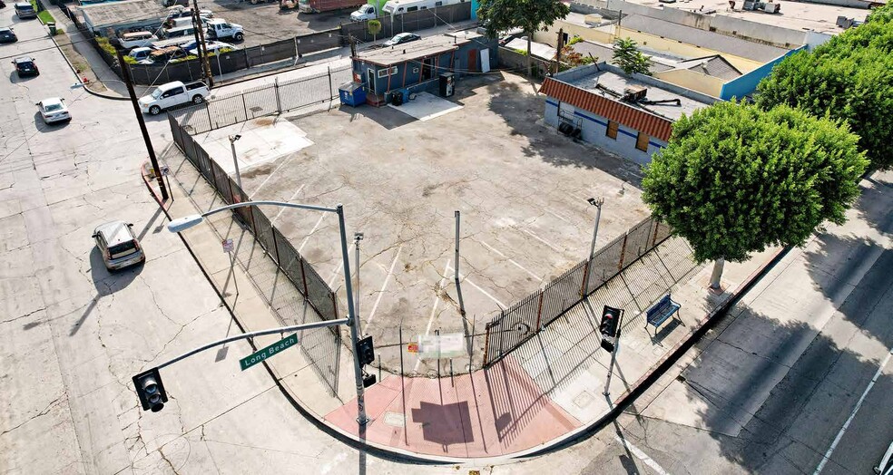 310 N Long Beach Blvd, Compton, CA for sale - Primary Photo - Image 1 of 3