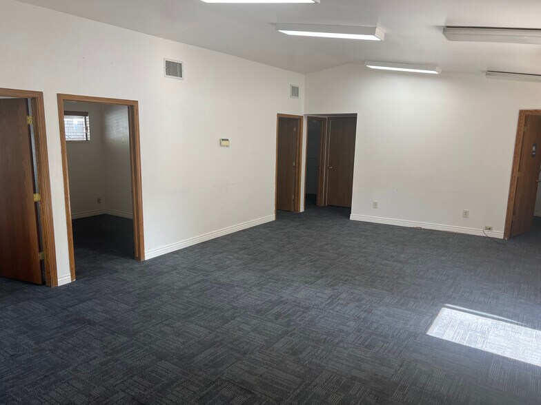 1675 N Freedom, Provo, UT à louer - Photo du bâtiment - Image 3 de 4