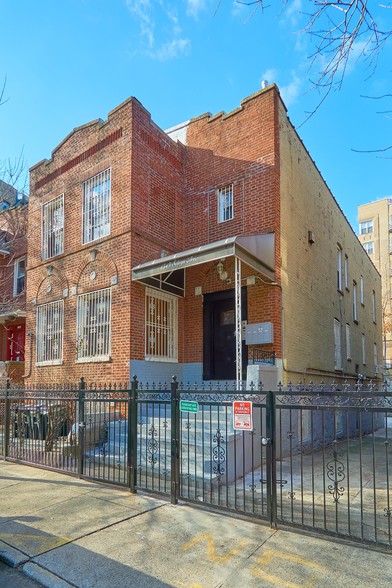 1549 Selwyn Ave, Bronx, NY for lease - Building Photo - Image 2 of 10
