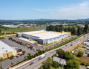 12220-12370 SW Cimino St, Tualatin, OR à louer Aérien- Image 1 de 5