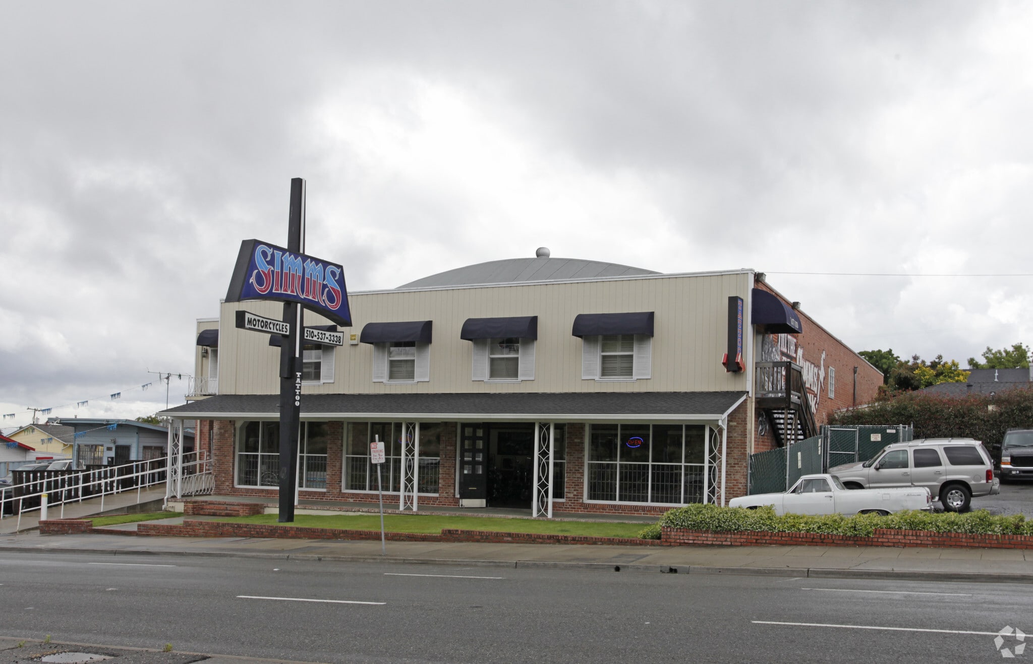 21129 Foothill Blvd, Hayward, CA for sale Primary Photo- Image 1 of 7