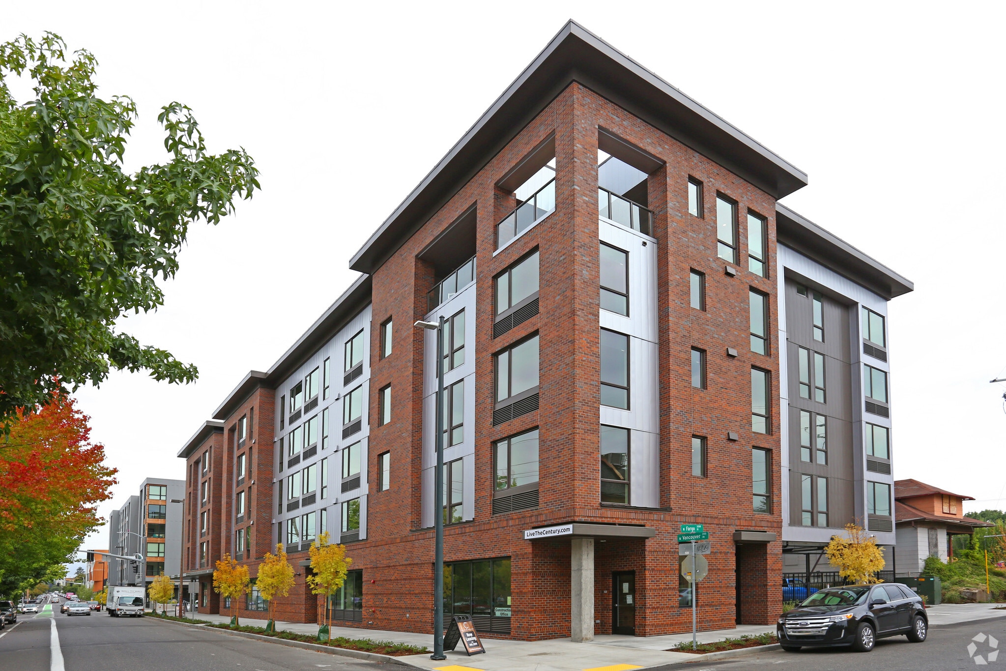 3270 N Vancouver Ave, Portland, OR for lease Primary Photo- Image 1 of 94
