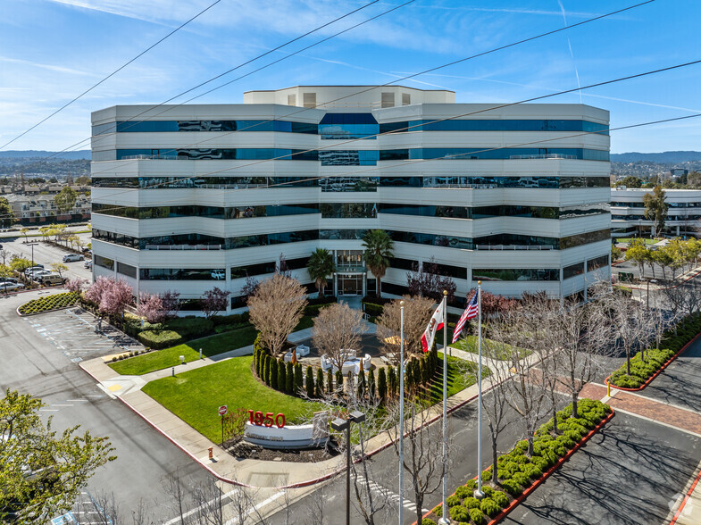 1850 Gateway Dr, San Mateo, CA à louer - Photo du bâtiment - Image 1 de 8