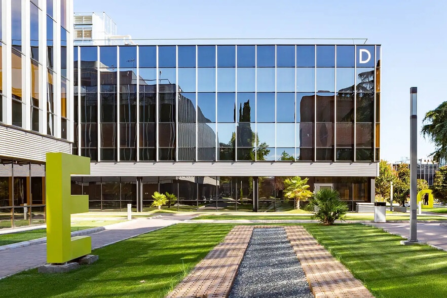 Avenida de Castilla, 2, Torrejón de Ardoz, Madrid for lease - Primary Photo - Image 1 of 2