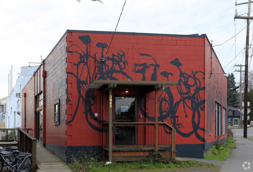 2931 NE Blakeley St, Seattle, WA for sale - Primary Photo - Image 1 of 3