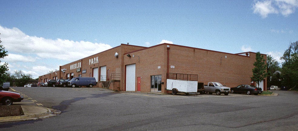 3907-3937 Wheeler Ave, Alexandria, VA for lease - Building Photo - Image 2 of 3