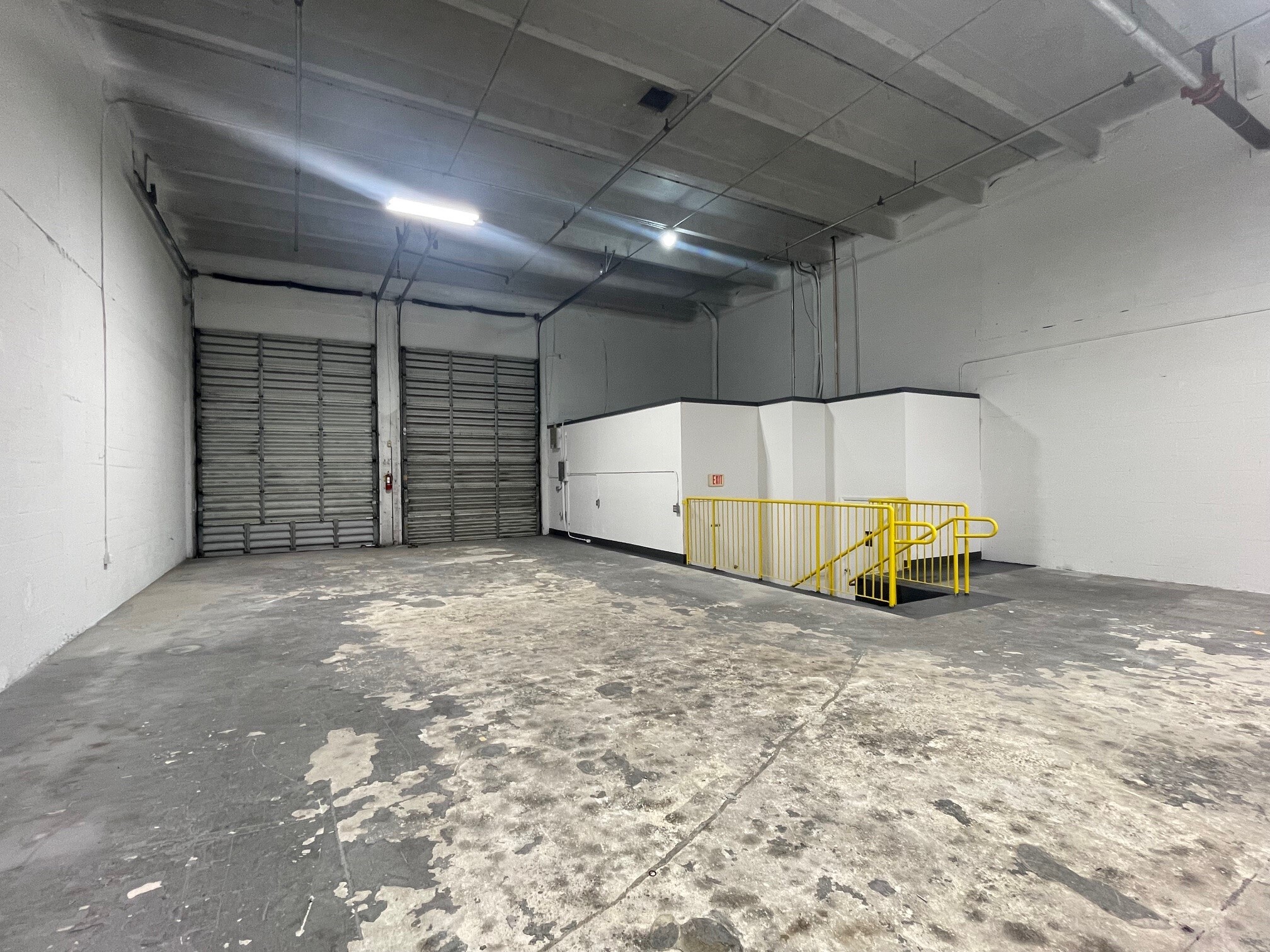 10302 NW South River Dr, Medley, FL for lease Interior Photo- Image 1 of 7