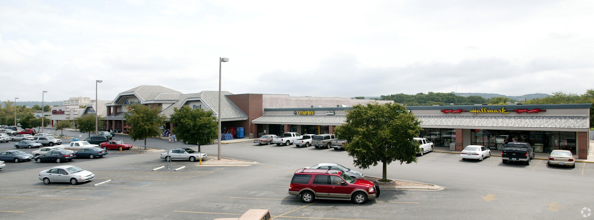 201-317 Sidney Baker St S, Kerrville, TX for lease Primary Photo- Image 1 of 5