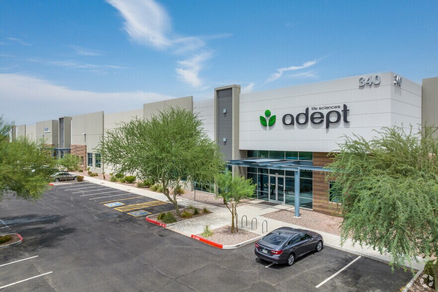 340 E Germann Rd, Gilbert, AZ à louer - Photo du bâtiment - Image 2 de 6