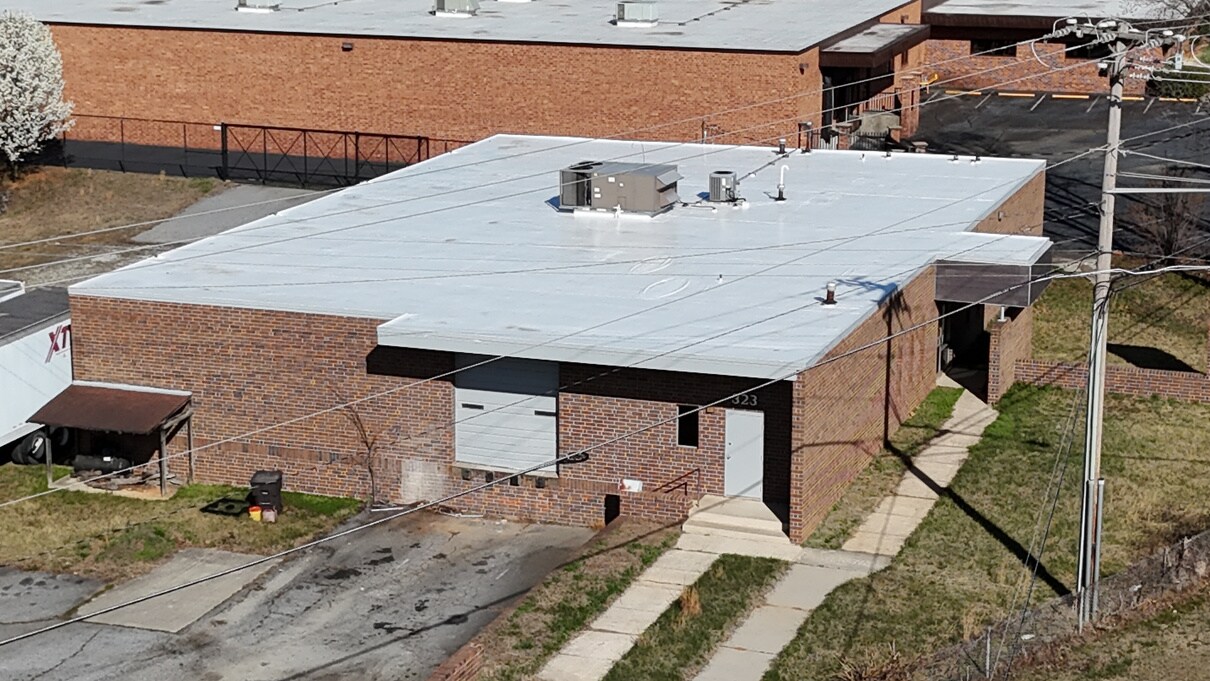 323 Old Thomasville Rd, High Point, NC for sale Primary Photo- Image 1 of 4