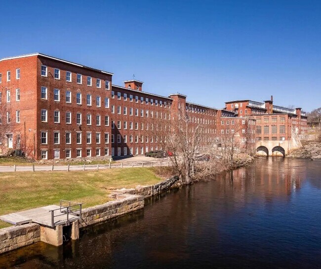 Plus de détails pour 1 Front St, Rollinsford, NH - Local d'activités, Industriel à louer