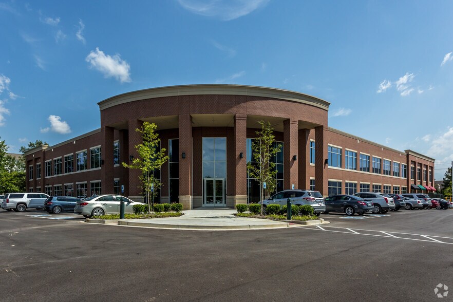 255 Schilling Blvd, Collierville, TN à louer - Photo du bâtiment - Image 1 de 3