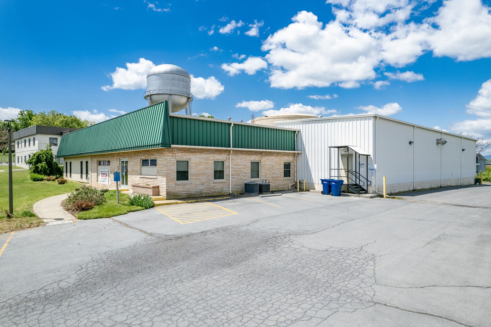 13963 Timber Way, Timberville, VA for lease Interior Photo- Image 1 of 54