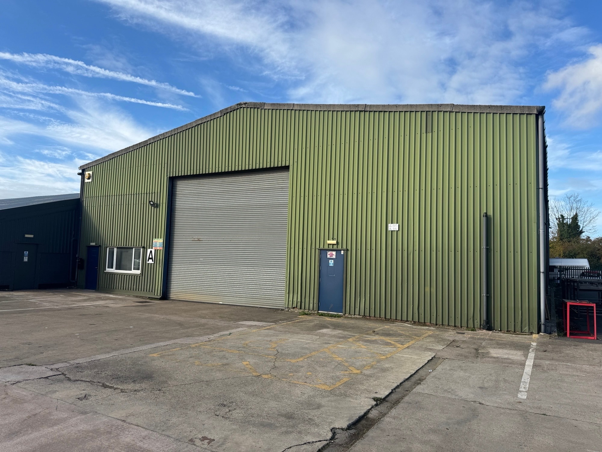 Sinfin Ln, Derby for lease Building Photo- Image 1 of 1