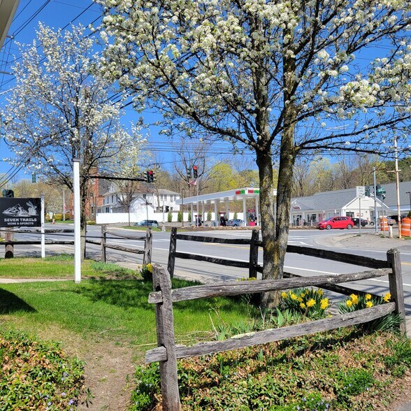 177 Sullivan Street LLC portefeuille de 2 propriétés à vendre sur LoopNet.ca - Photo du bâtiment - Image 2 de 11