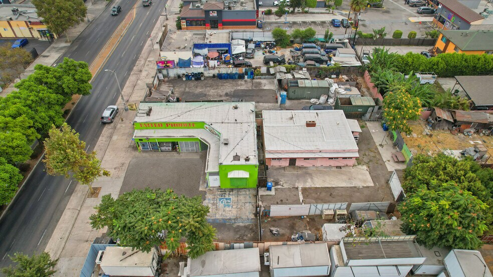 222 E Manchester Ave, Los Angeles, CA à vendre - Photo du bâtiment - Image 2 de 7