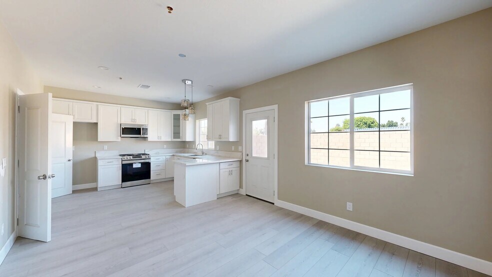 15909 Merrill Ave, Fontana, CA à vendre - Numérisation 3D de Matterport - Image 2 de 29