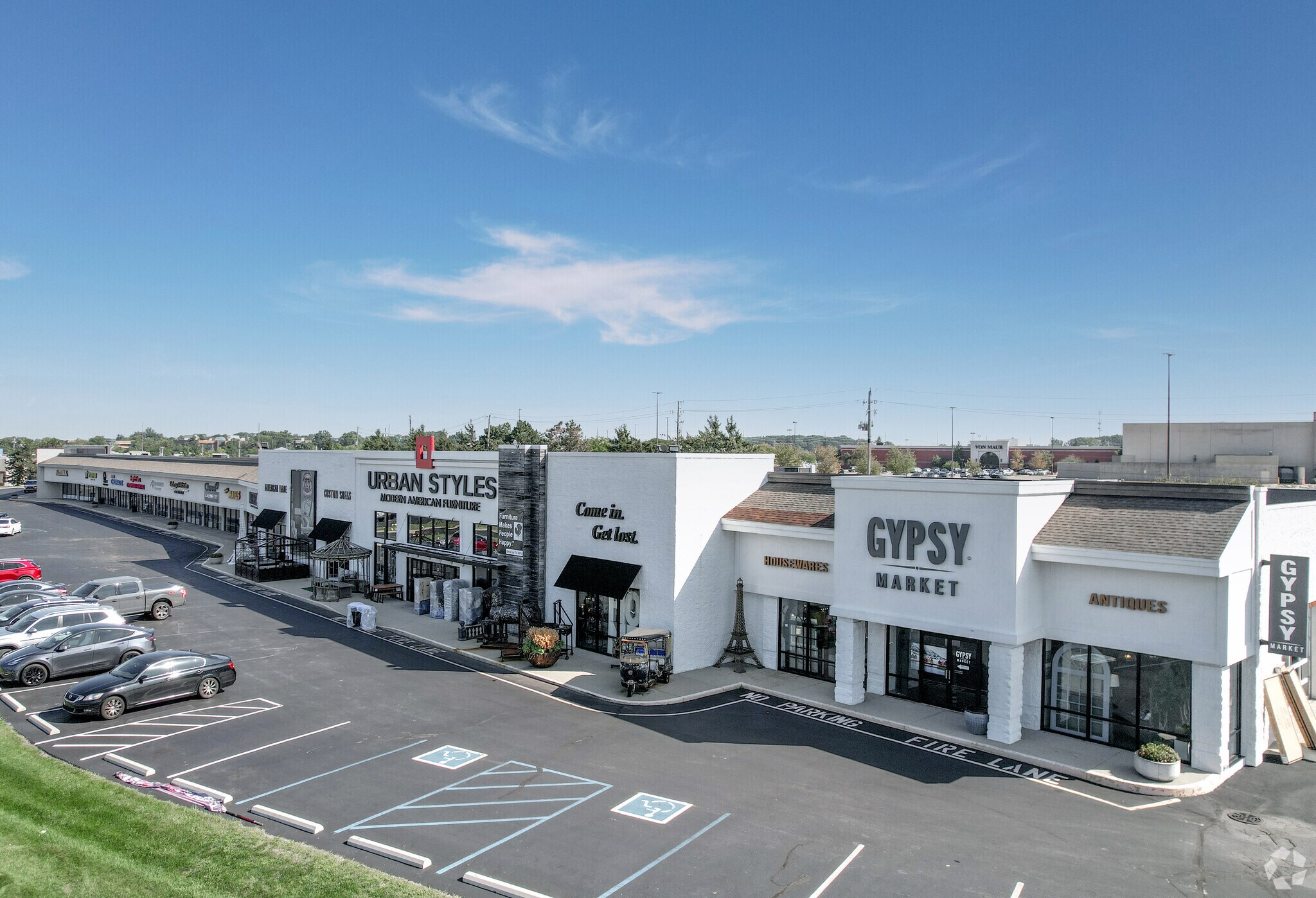 8369-8475 Castleton Corner Dr, Indianapolis, IN à louer Photo du bâtiment- Image 1 de 4