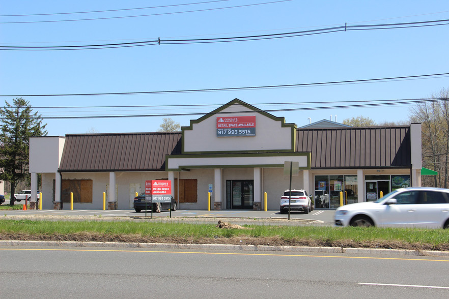 330 US Highway 9, Manalapan, NJ à vendre - Autre - Image 1 de 1