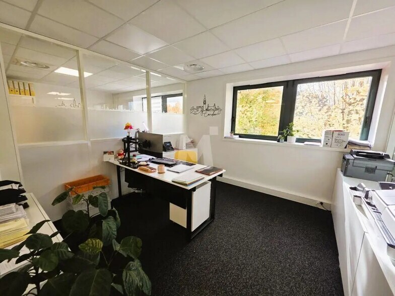 Bureau dans Évry-Courcouronnes à louer - Photo intérieure - Image 3 de 11