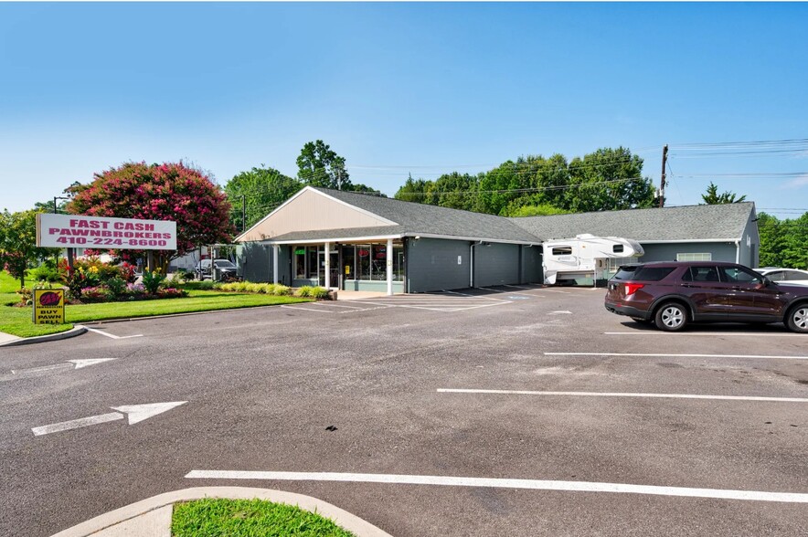 1405 Forest Dr, Annapolis, MD à vendre - Photo du bâtiment - Image 3 de 11