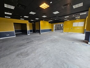409 Western Blvd, Jacksonville, NC for lease Interior Photo- Image 2 of 2