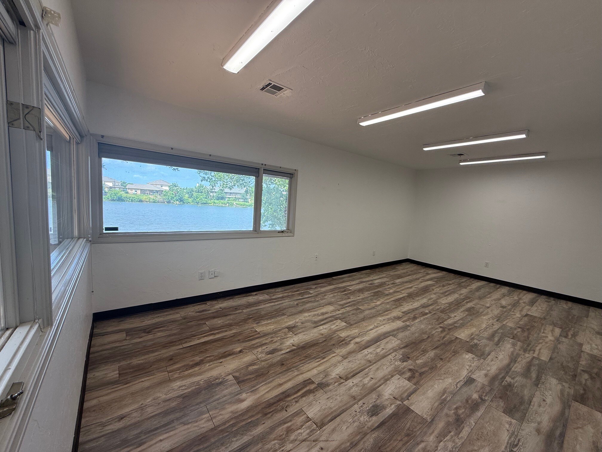 10017 S Pennsylvania, Oklahoma City, OK for lease Building Photo- Image 1 of 10