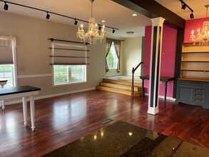 27 S Main St, East Windsor, CT for lease Building Photo- Image 2 of 8