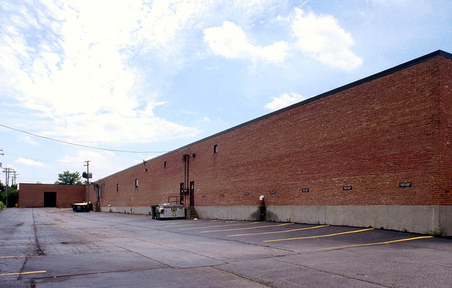 835-865 Bonnie Ln, Elk Grove Village, IL for lease - Other - Image 2 of 6