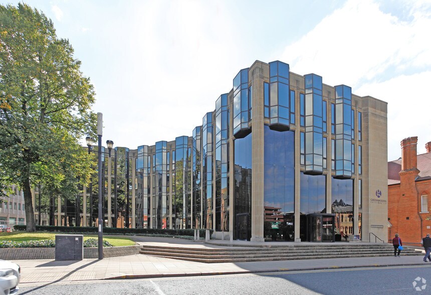 Northminster, Peterborough à vendre - Photo du bâtiment - Image 2 de 4