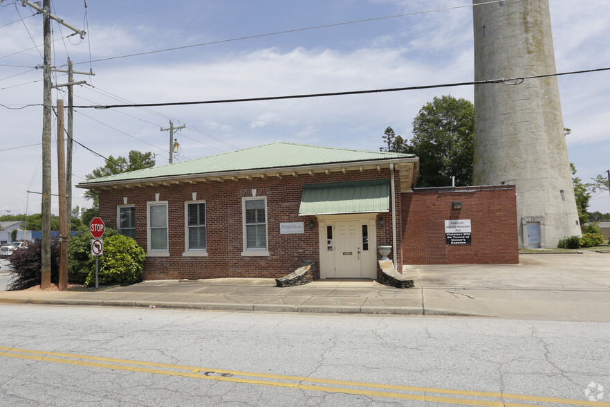 201 Oneal St, Belton, SC for sale - Building Photo - Image 1 of 1