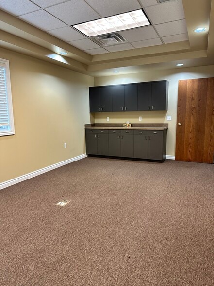 38770 Garfield Rd, Clinton Township, MI for lease - Building Photo - Image 3 of 12