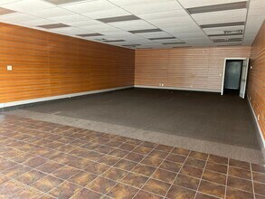 715 E Main St, Henderson, TN for lease Building Photo- Image 2 of 3