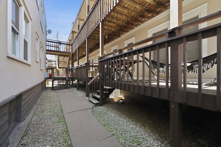 1530 Sherburne Ave, Saint Paul, MN à vendre - Photo du bâtiment - Image 2 de 26