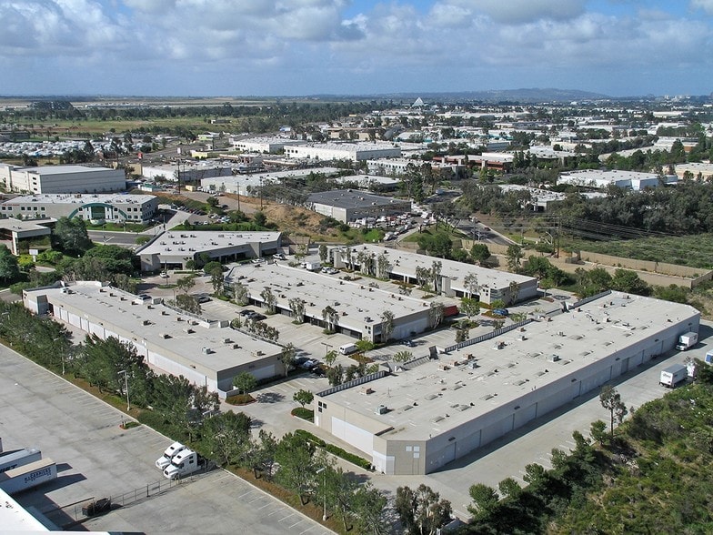 8902 Activity Rd, San Diego, CA à louer - Aérien - Image 2 de 2