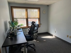 345 Boston Post Rd, Sudbury, MA à louer Photo intérieure- Image 2 de 6