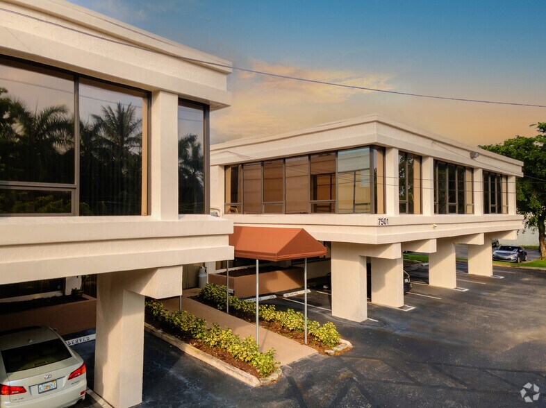 7501 NW 4th St, Plantation, FL à louer - Photo principale - Image 2 de 9