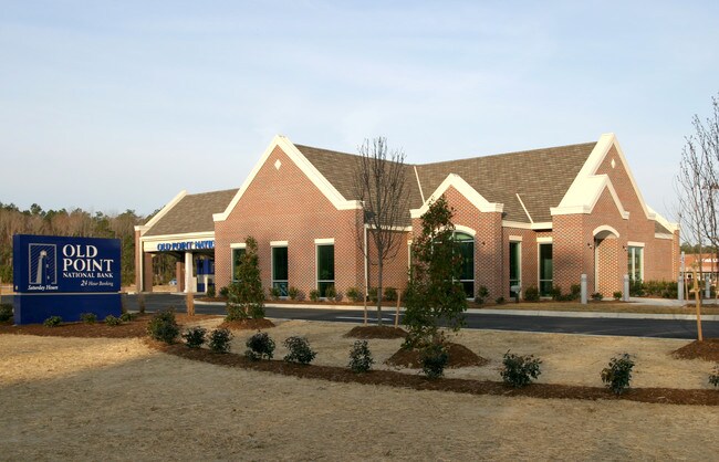 More details for 13480 Carrollton Blvd, Smithfield, VA - Retail for Sale