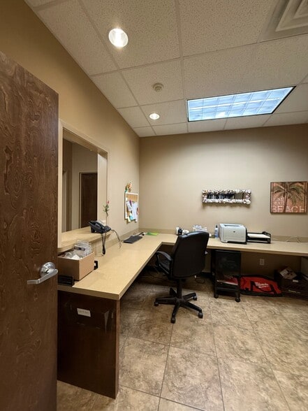 1504 Nederland Ave, Nederland, TX à vendre - Photo du bâtiment - Image 3 de 27