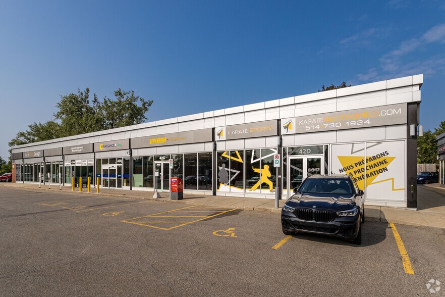 42 Blvd Saint Chalres, Beaconsfield, QC à louer - Photo du bâtiment - Image 3 de 6