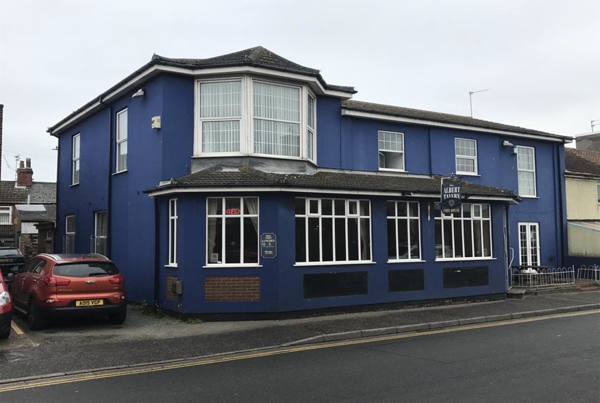 20-21 Southgates Rd, Great Yarmouth for sale - Primary Photo - Image 1 of 3