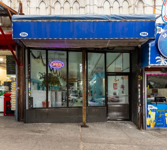 571 W 188th St, New York, NY à louer - Photo du bâtiment - Image 3 de 3