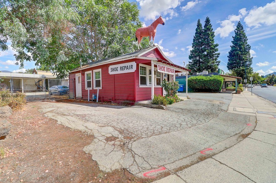 3196 Danville Blvd, Alamo, CA à vendre - Photo du bâtiment - Image 3 de 13