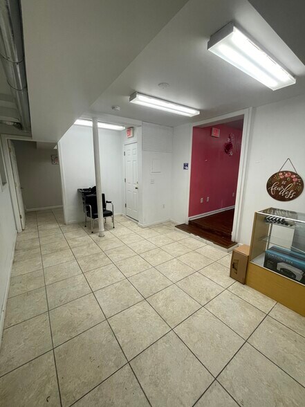 203 Harrison Ave, Jersey City, NJ à vendre - Photo du bâtiment - Image 3 de 7