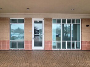 302-310 Springcrest Dr, Fort Mill, SC à louer Photo du bâtiment- Image 2 de 9